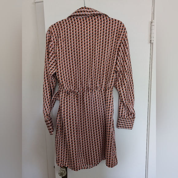 NWT H&M Satin Wrap Dress Size M - Picture 3 of 4